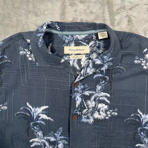 Tommy Bahama Multicolored Tropical Print 100% Silk Button Up Shirt Size M